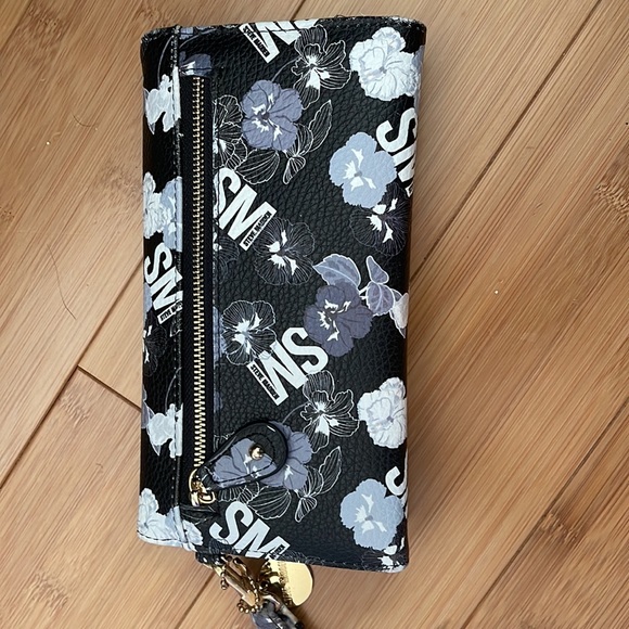 Steve Madden wallet great used condition black grey magnolia gold - Picture 9 of 11